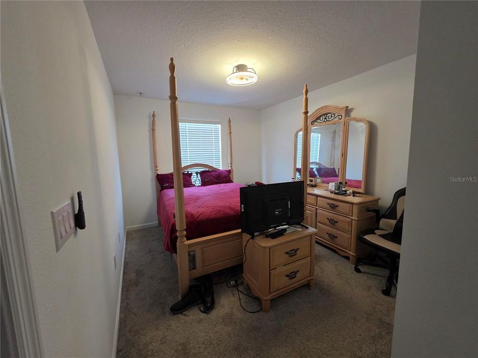 For Sale: $346,000 (4 beds, 2 baths, 1966 Square Feet)