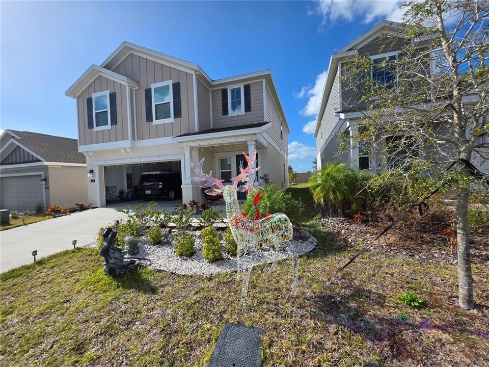 For Sale: $346,000 (4 beds, 2 baths, 1966 Square Feet)