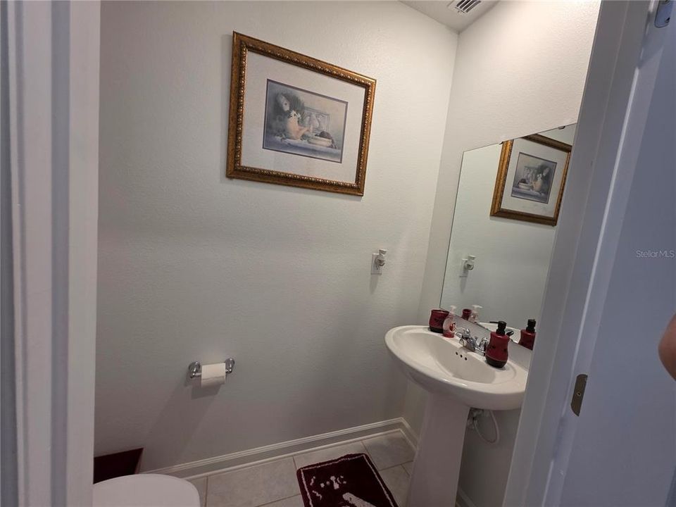 For Sale: $346,000 (4 beds, 2 baths, 1966 Square Feet)