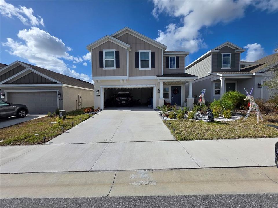 For Sale: $346,000 (4 beds, 2 baths, 1966 Square Feet)