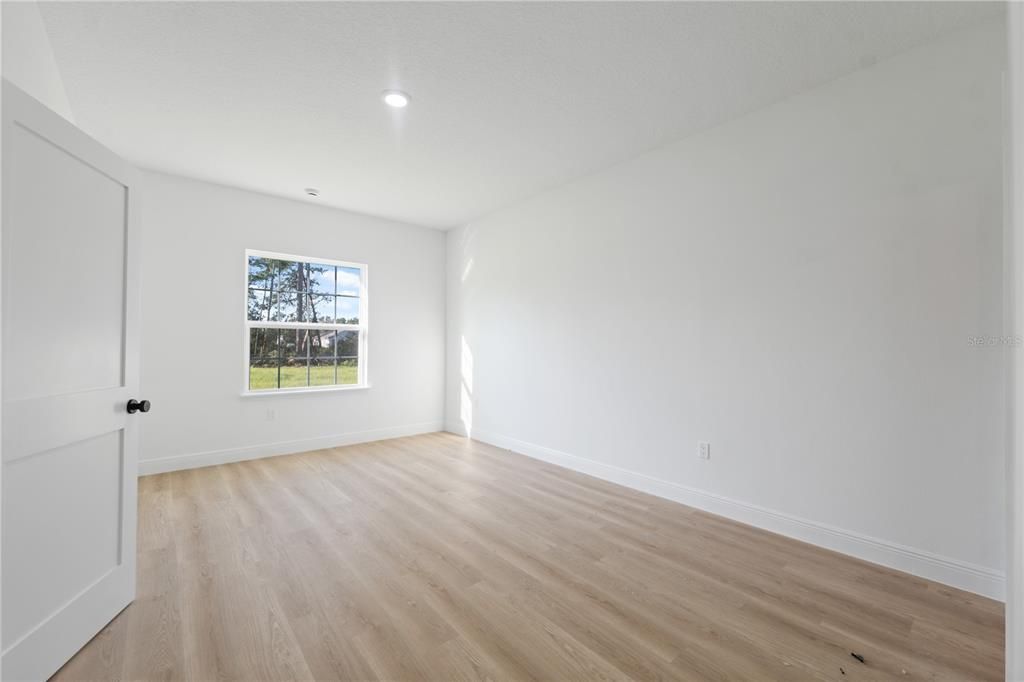 待售: $277,000 (3 贝兹, 2 浴室, 1529 平方英尺)