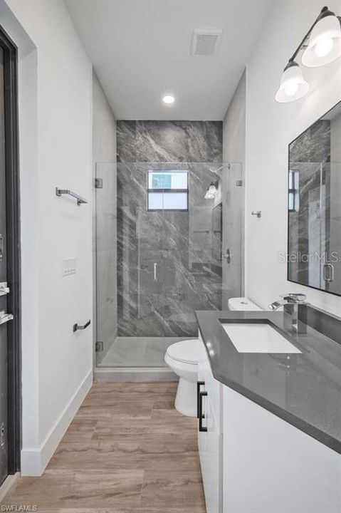 En Venta: $409,500 (3 camas, 2 baños, 1598 Pies cuadrados)