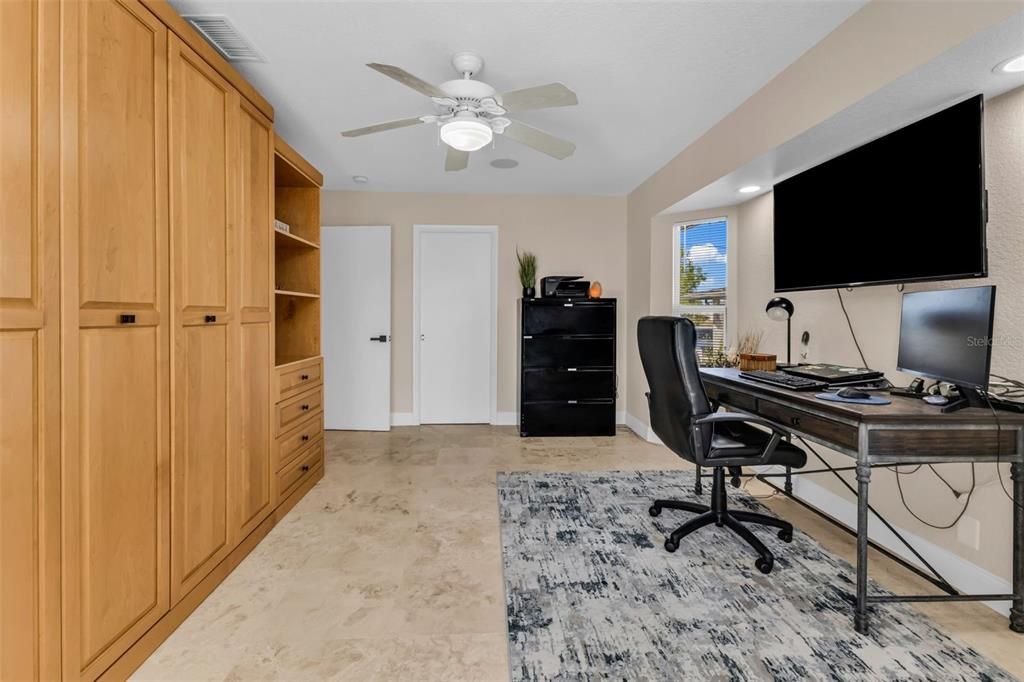 For Sale: $549,000 (2 beds, 2 baths, 1619 Square Feet)