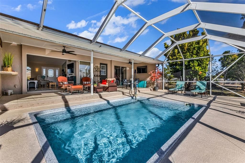 For Sale: $549,000 (2 beds, 2 baths, 1619 Square Feet)