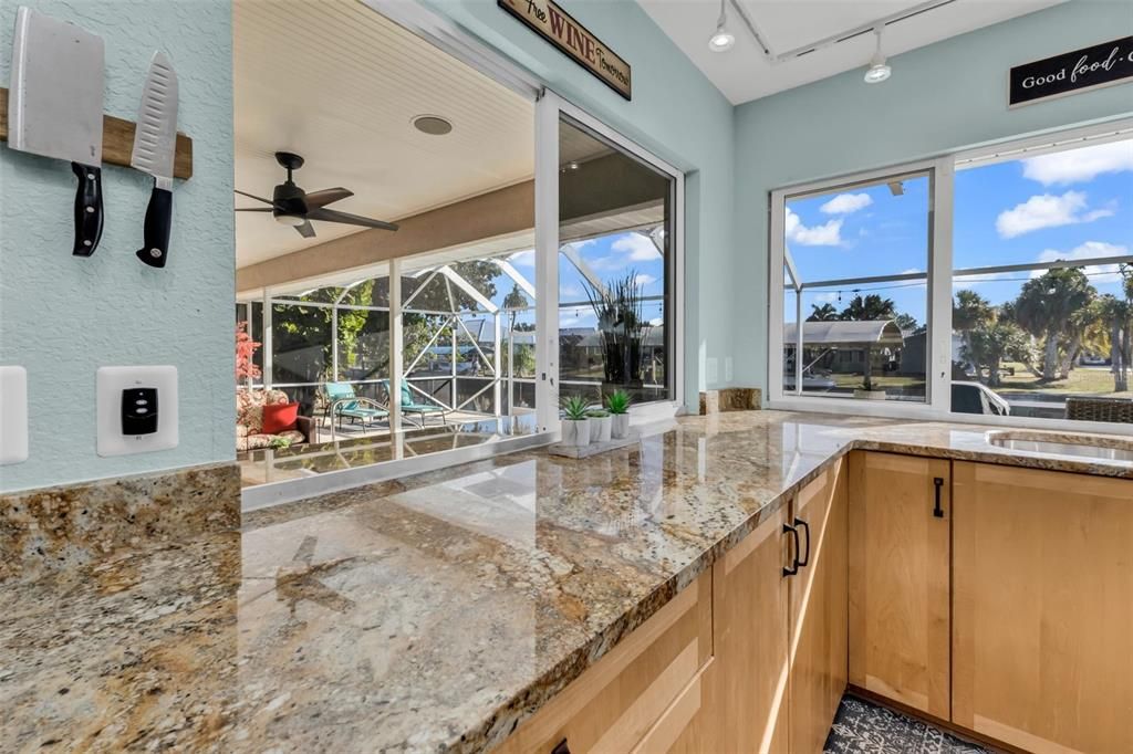 For Sale: $549,000 (2 beds, 2 baths, 1619 Square Feet)