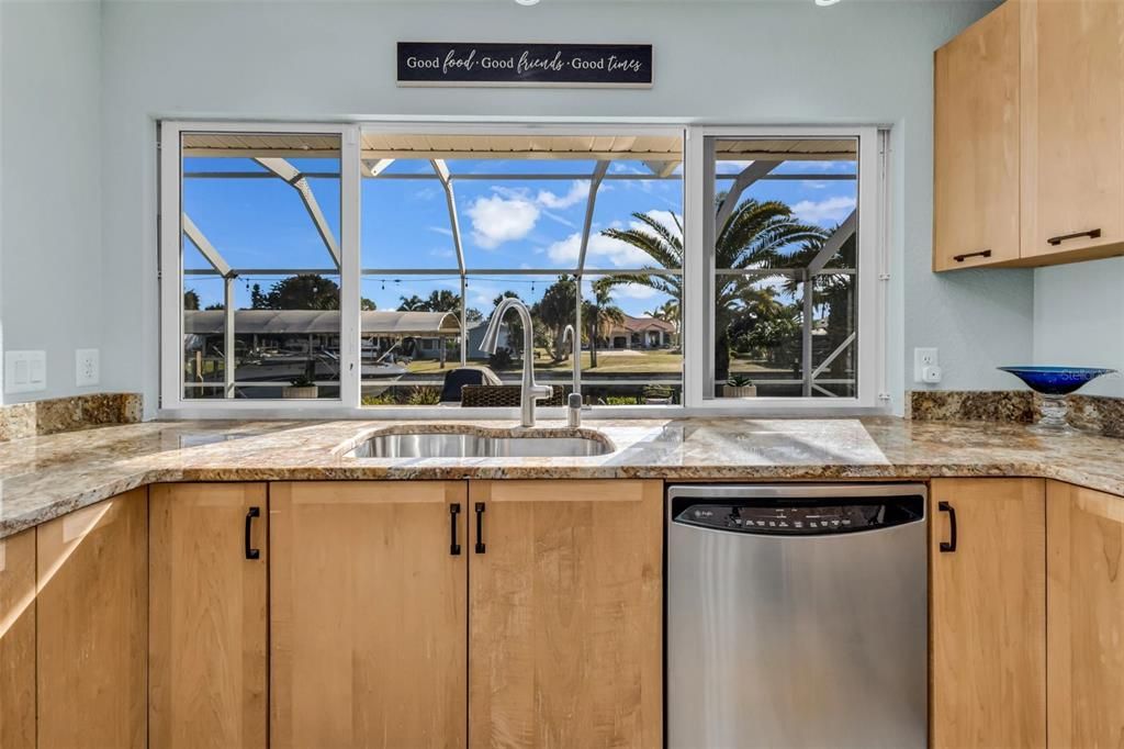 For Sale: $549,000 (2 beds, 2 baths, 1619 Square Feet)