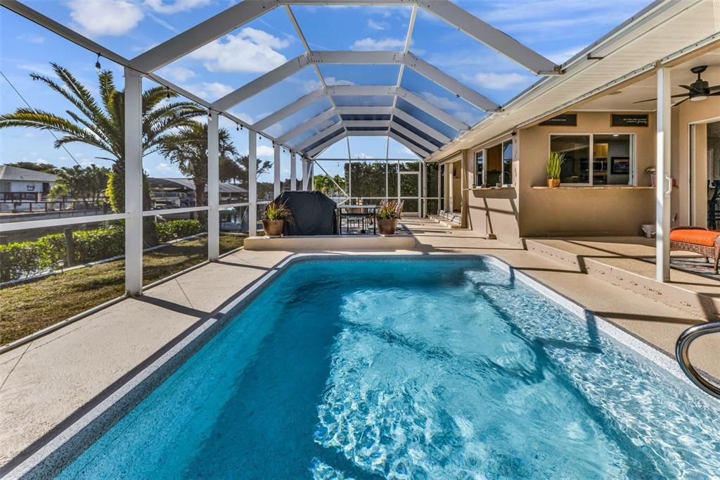 For Sale: $549,000 (2 beds, 2 baths, 1619 Square Feet)