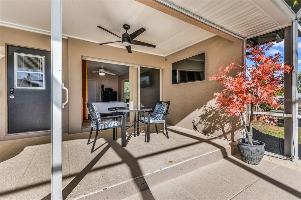 For Sale: $549,000 (2 beds, 2 baths, 1619 Square Feet)