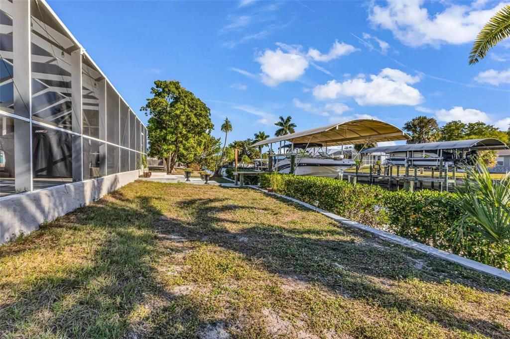 For Sale: $549,000 (2 beds, 2 baths, 1619 Square Feet)