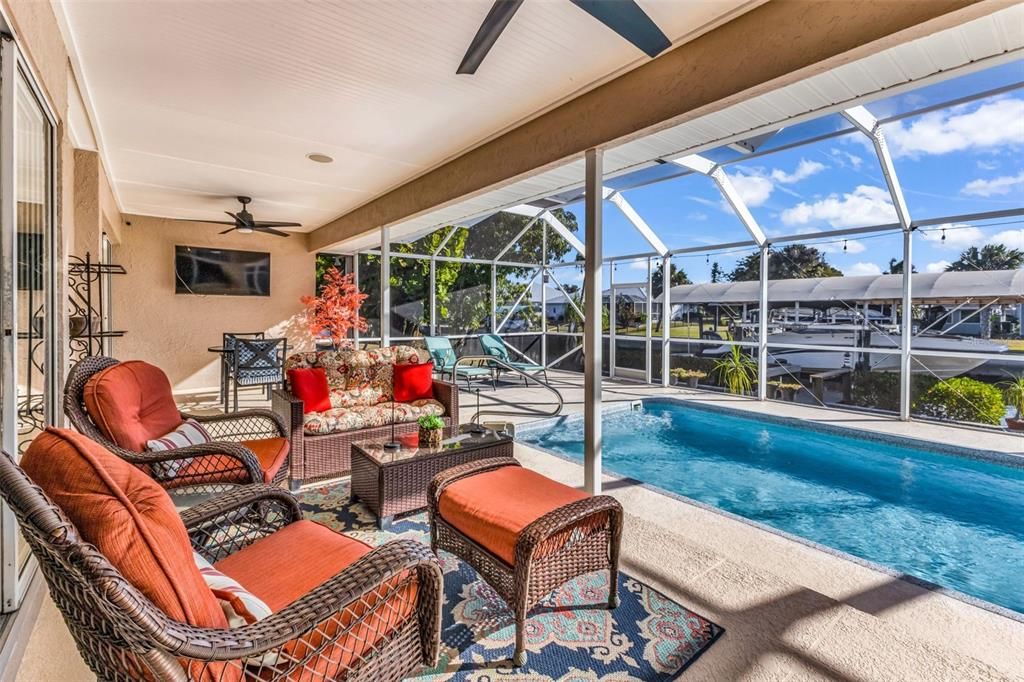 For Sale: $549,000 (2 beds, 2 baths, 1619 Square Feet)