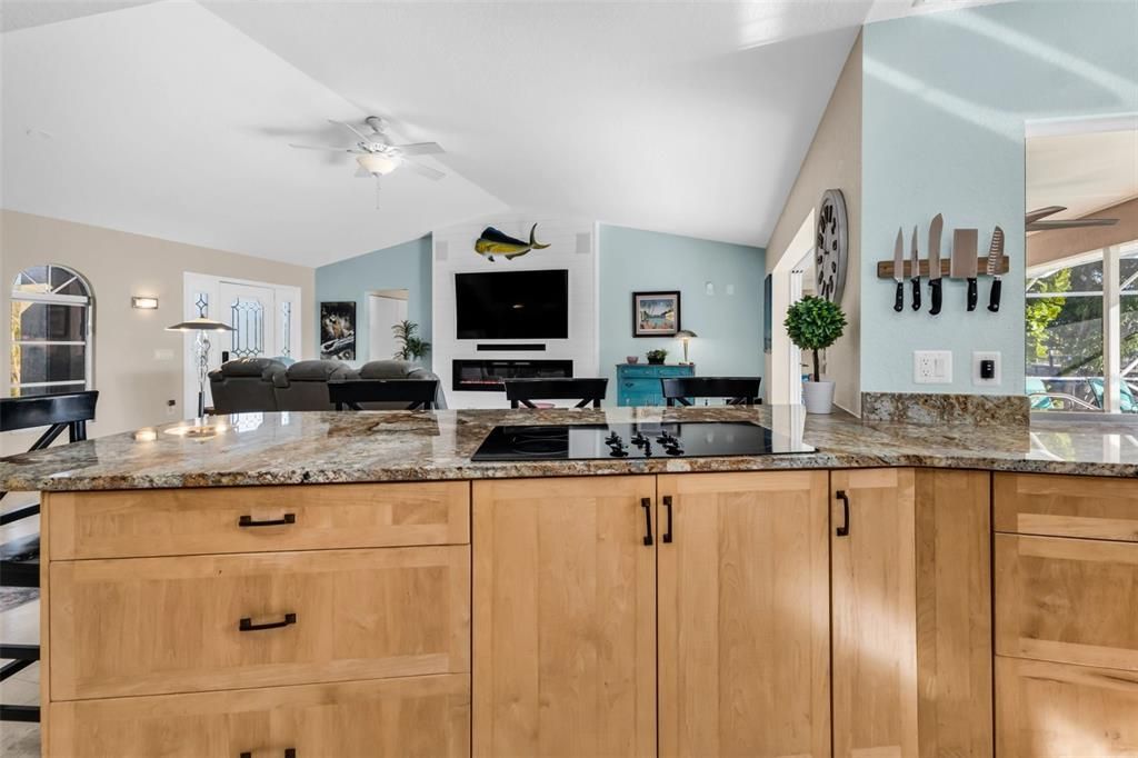 For Sale: $549,000 (2 beds, 2 baths, 1619 Square Feet)