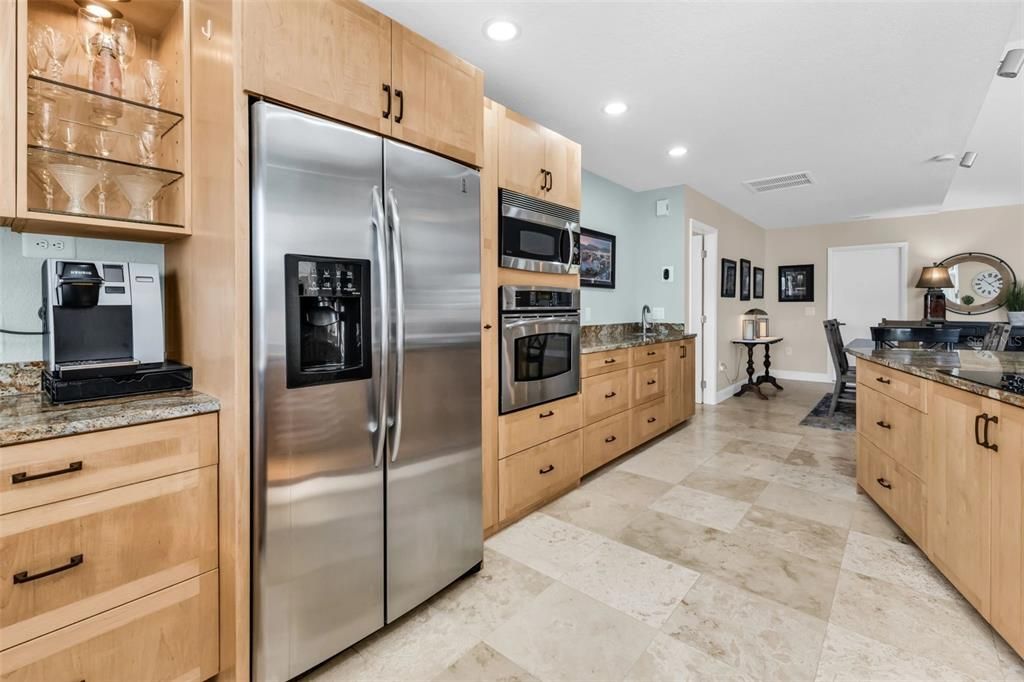 For Sale: $549,000 (2 beds, 2 baths, 1619 Square Feet)