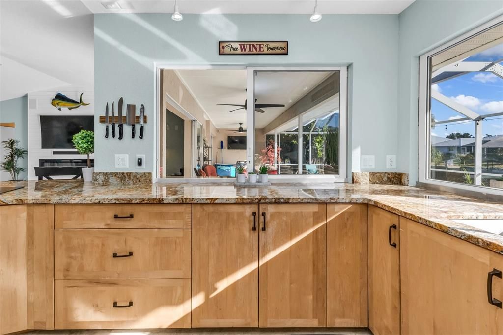 For Sale: $549,000 (2 beds, 2 baths, 1619 Square Feet)