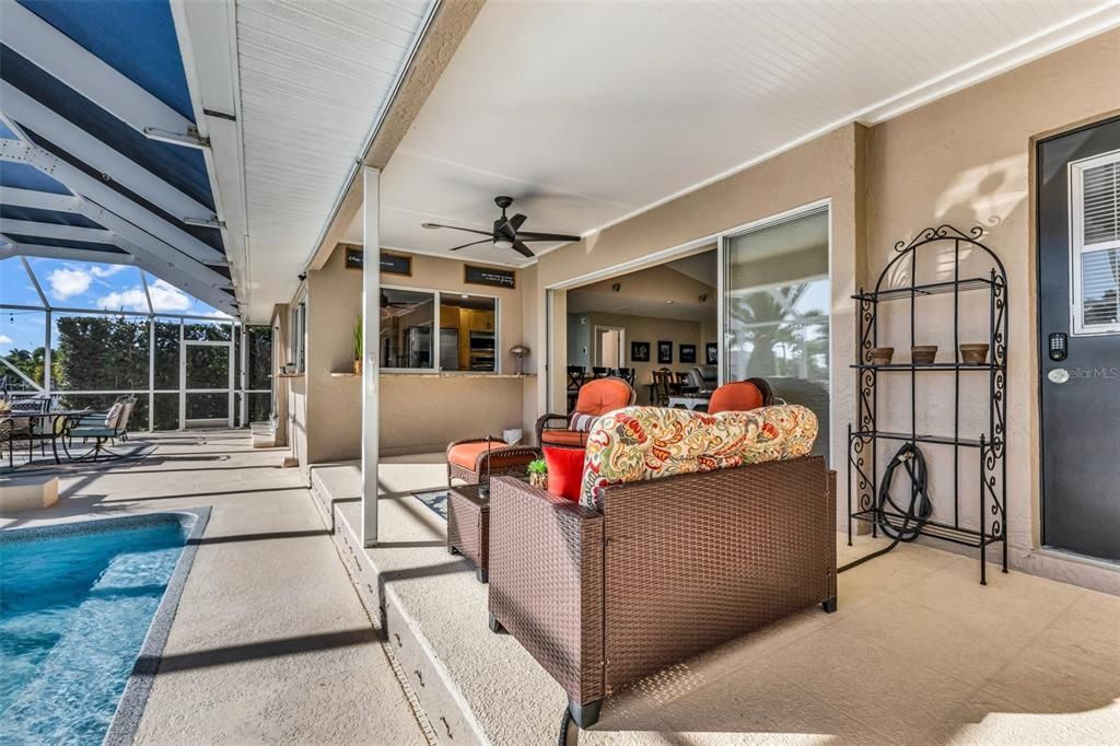 For Sale: $549,000 (2 beds, 2 baths, 1619 Square Feet)