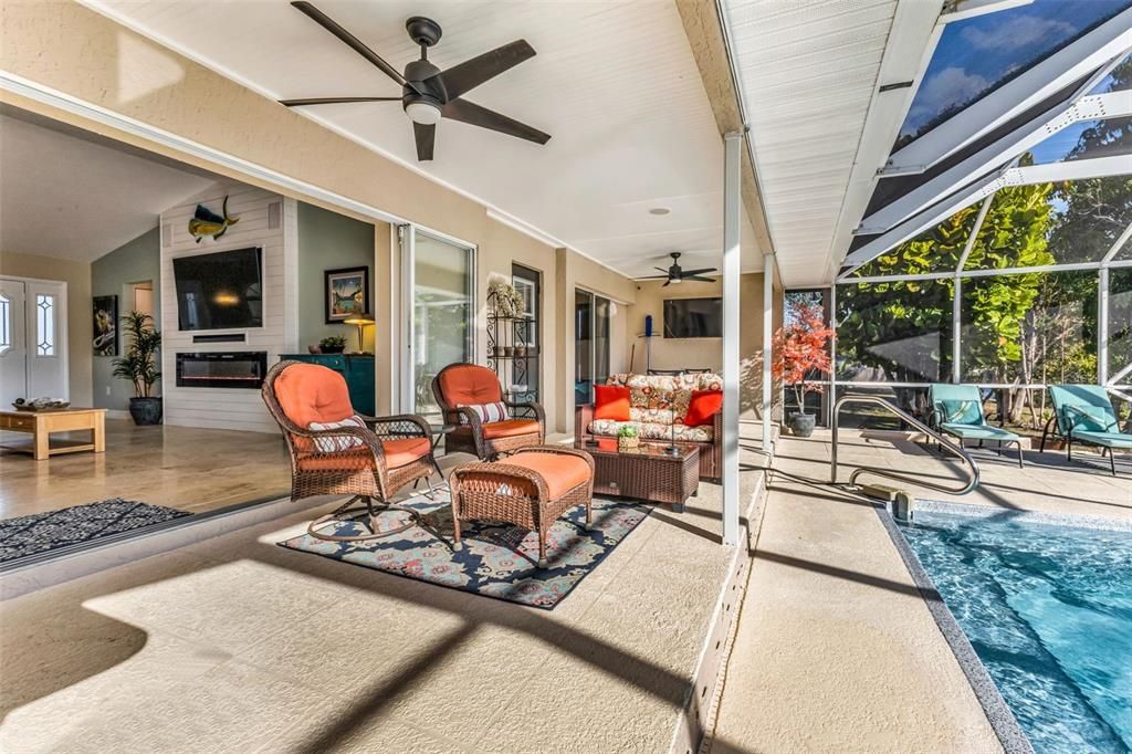 For Sale: $549,000 (2 beds, 2 baths, 1619 Square Feet)