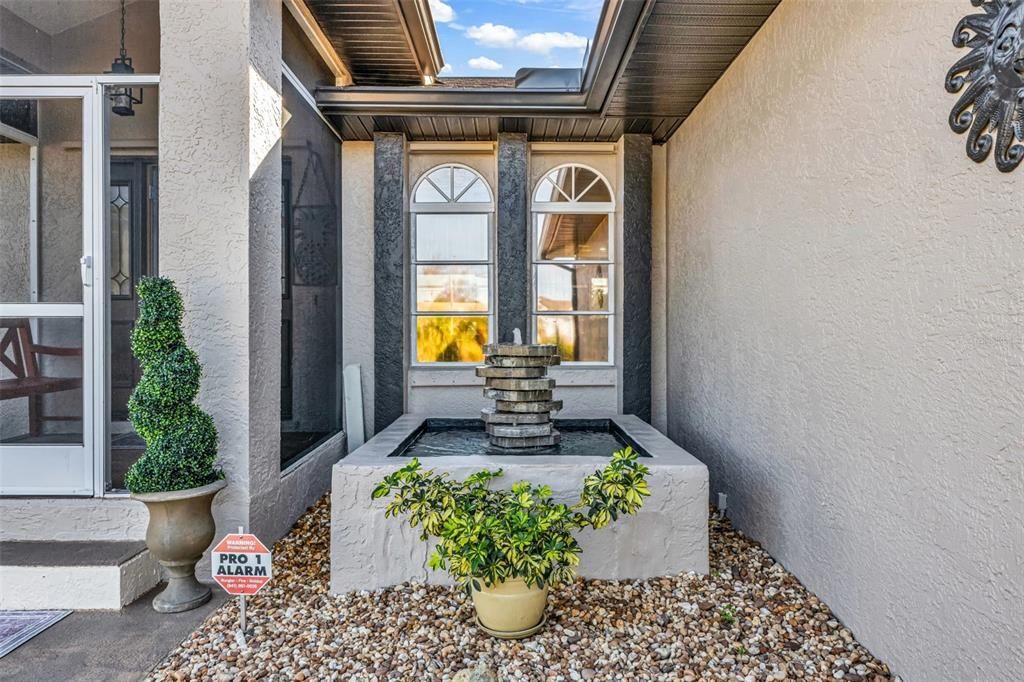 For Sale: $549,000 (2 beds, 2 baths, 1619 Square Feet)