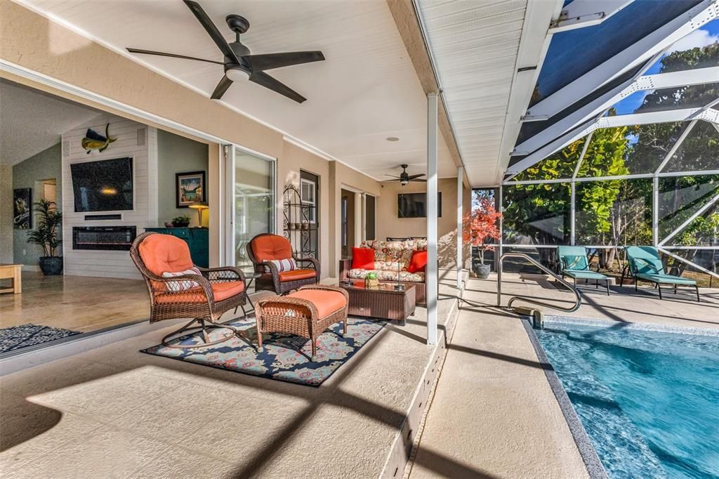 For Sale: $549,000 (2 beds, 2 baths, 1619 Square Feet)