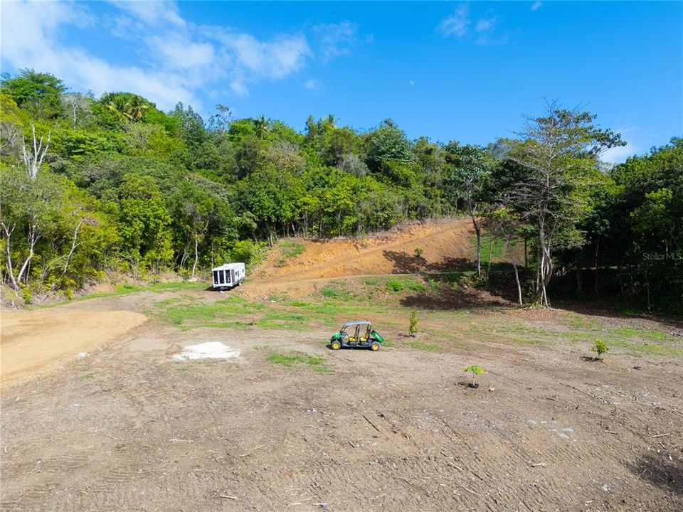 待售: $375,000 (7.60 acres)