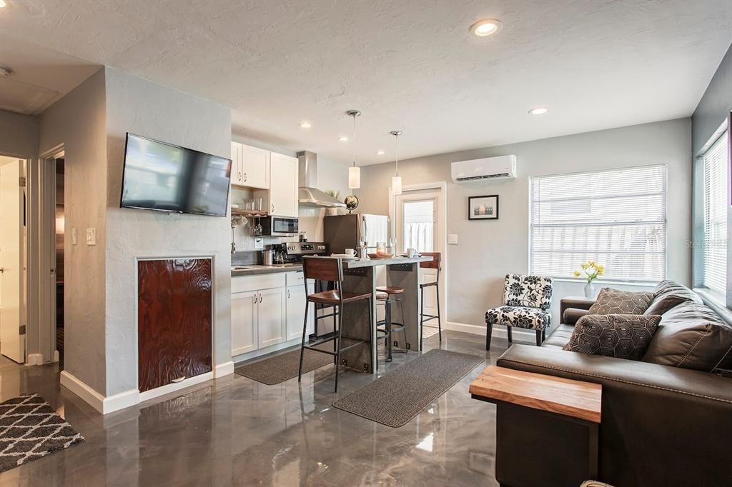 For Rent: $1,300 (1 beds, 1 baths, 505 Square Feet)