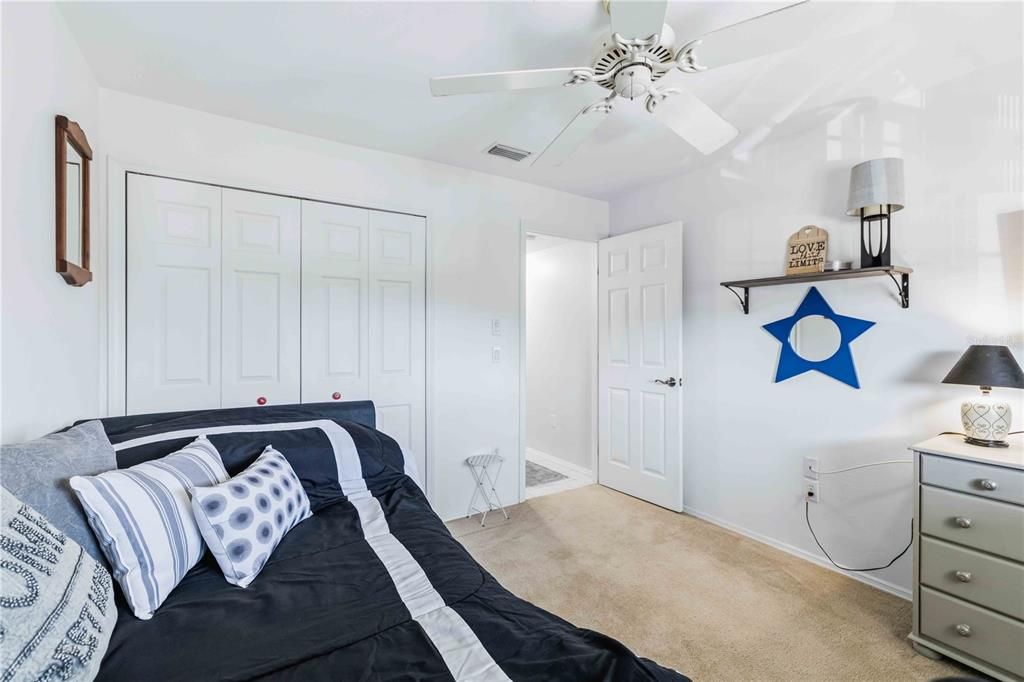 待售: $250,000 (3 贝兹, 2 浴室, 1265 平方英尺)