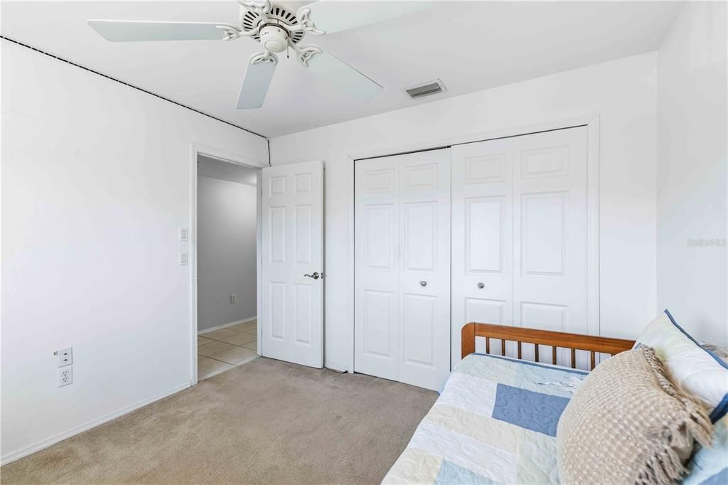 待售: $250,000 (3 贝兹, 2 浴室, 1265 平方英尺)