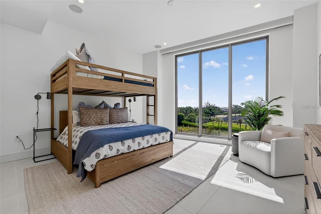 For Rent: $70,000 (2 beds, 2 baths, 3130 Square Feet)