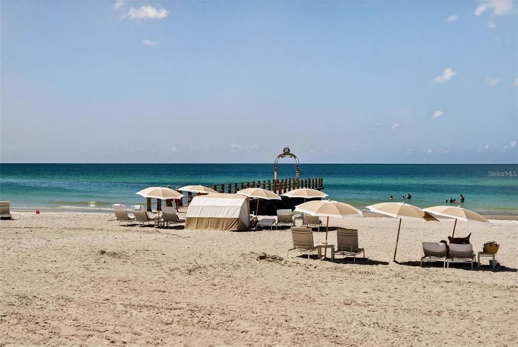 For Rent: $70,000 (2 beds, 2 baths, 3130 Square Feet)