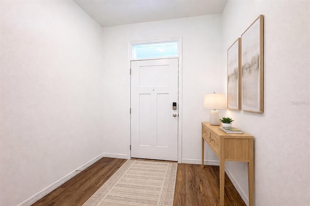 For Rent: $2,000 (3 beds, 2 baths, 1673 Square Feet)