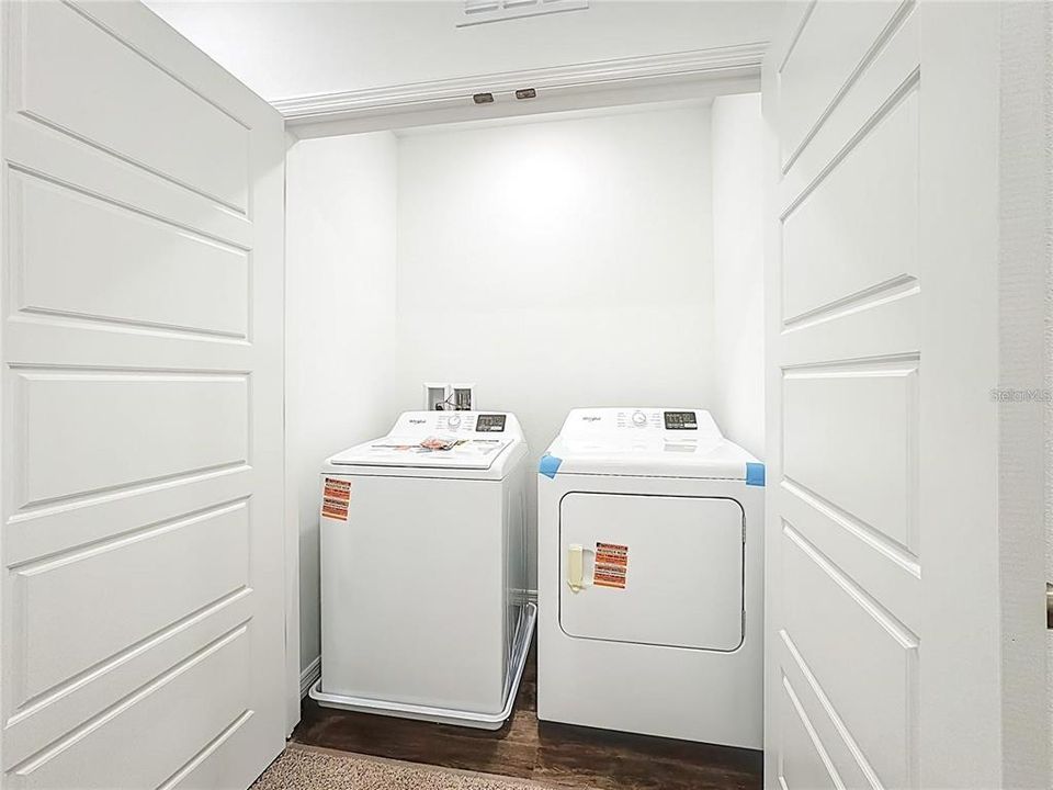 For Rent: $2,000 (3 beds, 2 baths, 1673 Square Feet)