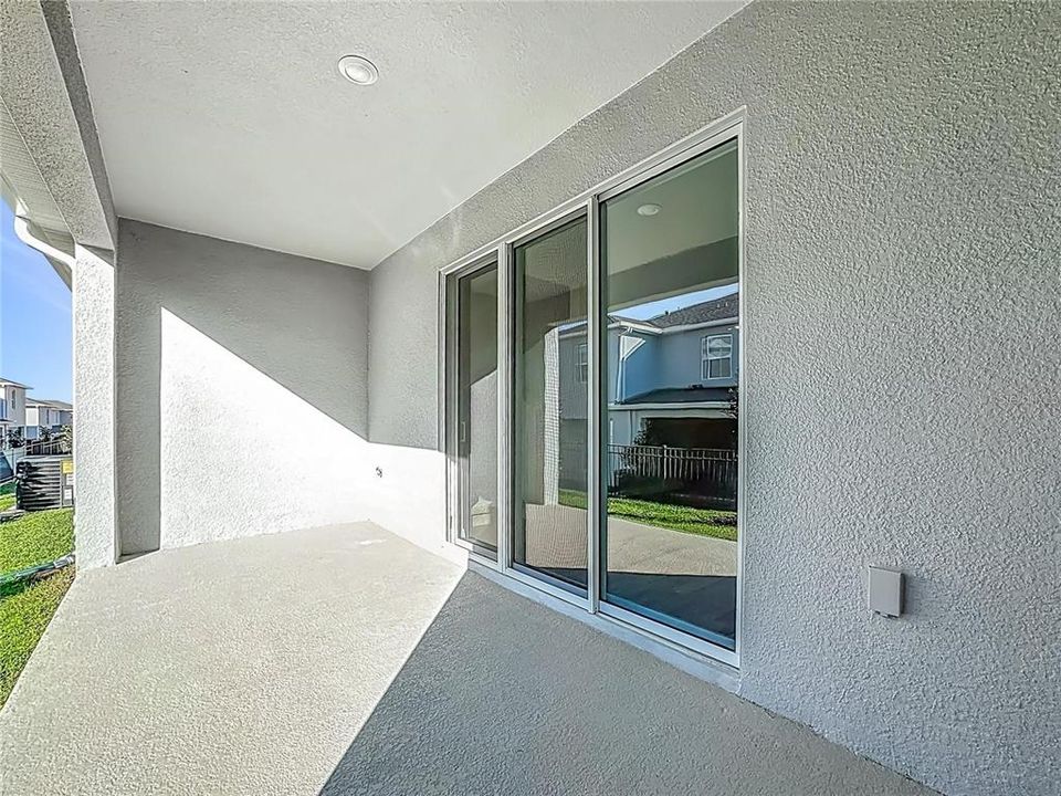 For Rent: $2,000 (3 beds, 2 baths, 1673 Square Feet)