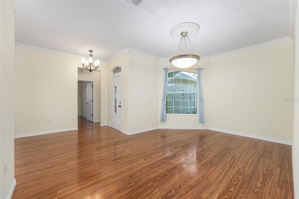 待售: $368,750 (3 贝兹, 2 浴室, 2425 平方英尺)