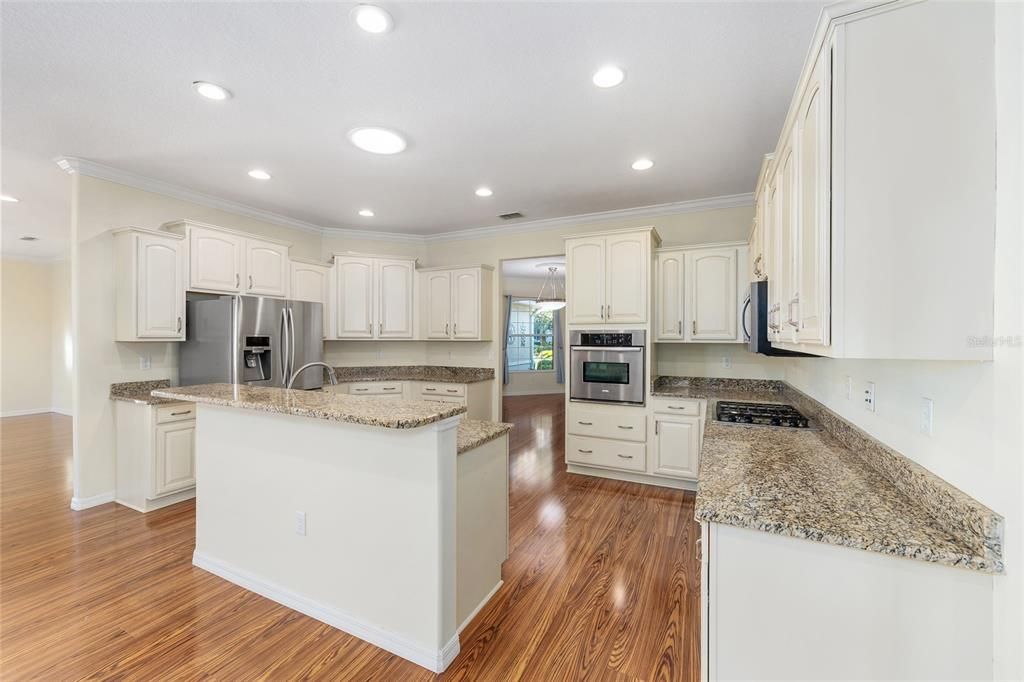 待售: $368,750 (3 贝兹, 2 浴室, 2425 平方英尺)