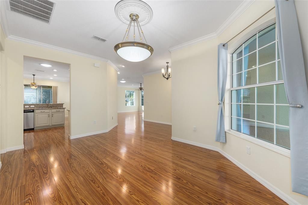 待售: $368,750 (3 贝兹, 2 浴室, 2425 平方英尺)