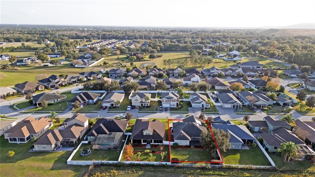 En Venta: $422,500 (4 camas, 3 baños, 2585 Pies cuadrados)