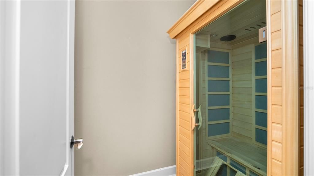 En Venta: $422,500 (4 camas, 3 baños, 2585 Pies cuadrados)