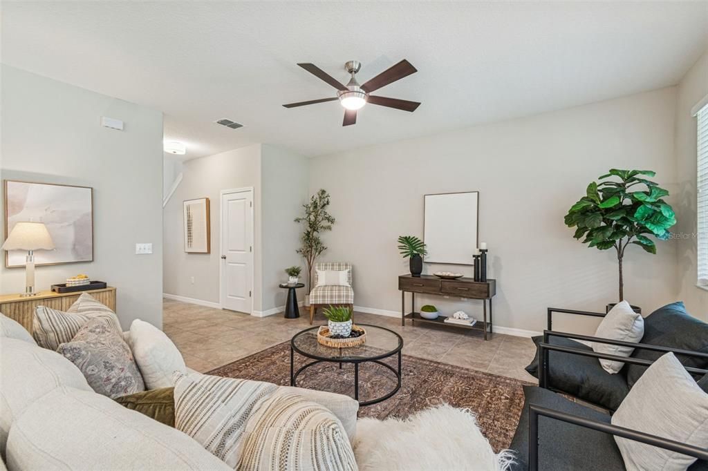 En Venta: $425,000 (4 camas, 2 baños, 2334 Pies cuadrados)