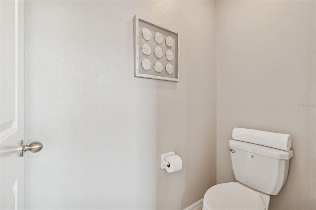 En Venta: $425,000 (4 camas, 2 baños, 2334 Pies cuadrados)