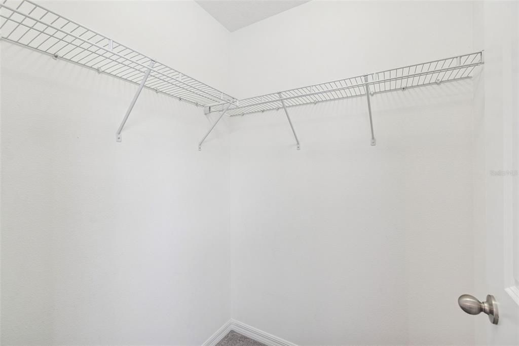 En Venta: $425,000 (4 camas, 2 baños, 2334 Pies cuadrados)