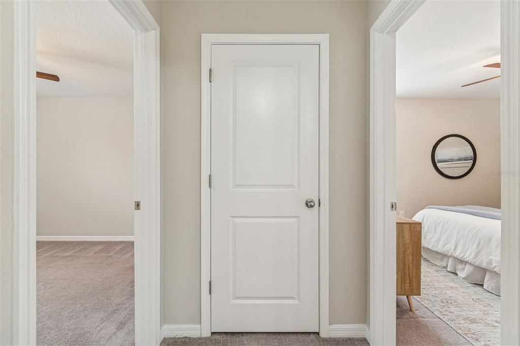 En Venta: $425,000 (4 camas, 2 baños, 2334 Pies cuadrados)