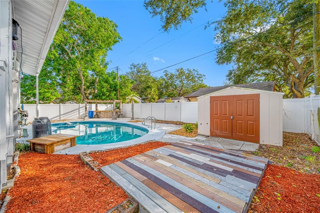 На продажу: $519,900 (4 спален, 2 ванн, 2454 Квадратных фут)