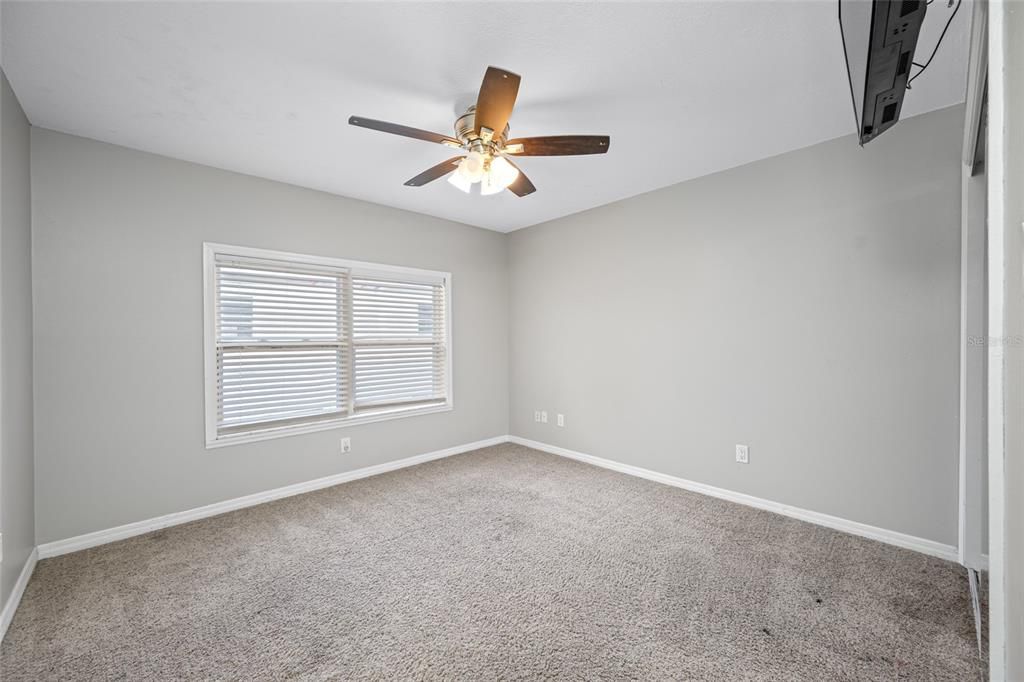 На продажу: $519,900 (4 спален, 2 ванн, 2454 Квадратных фут)