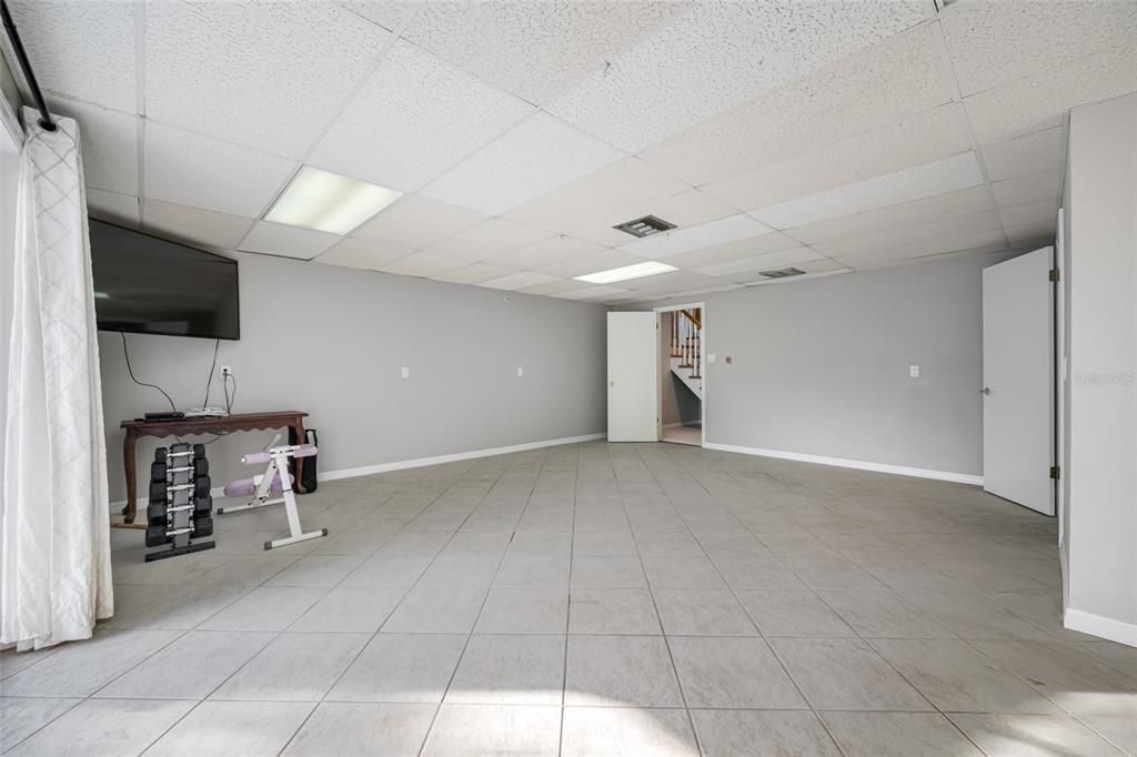 На продажу: $519,900 (4 спален, 2 ванн, 2454 Квадратных фут)