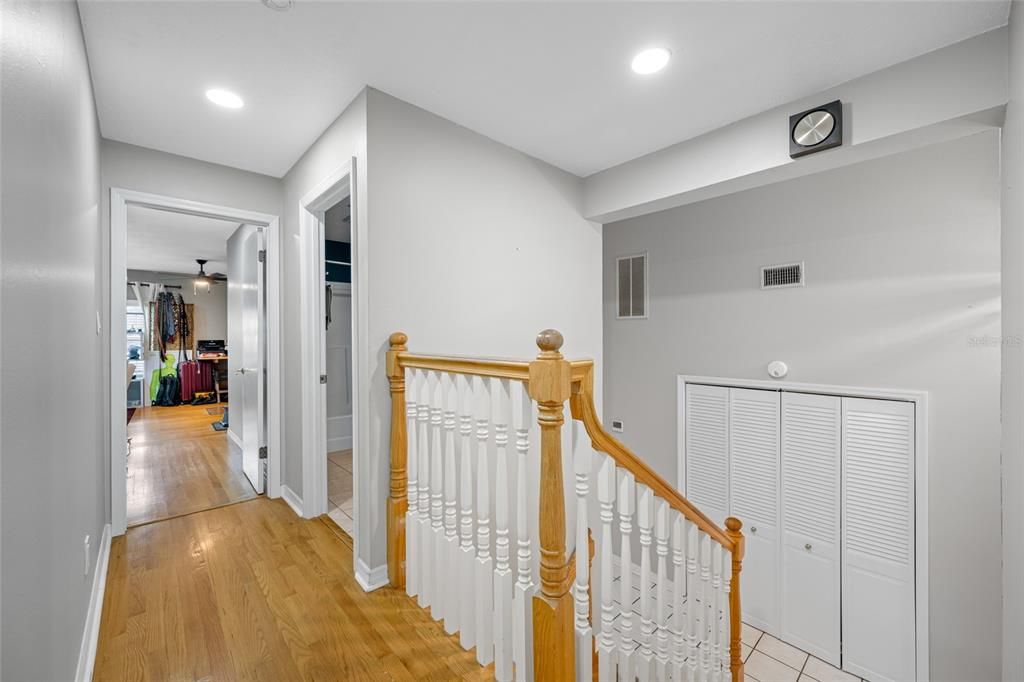 На продажу: $519,900 (4 спален, 2 ванн, 2454 Квадратных фут)