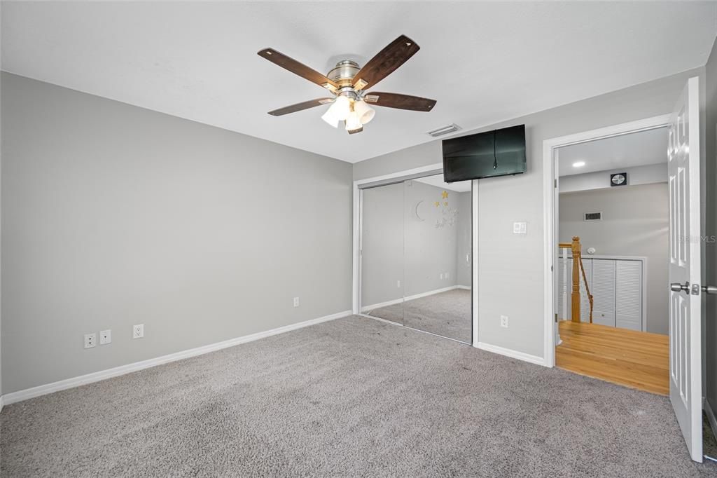 На продажу: $519,900 (4 спален, 2 ванн, 2454 Квадратных фут)