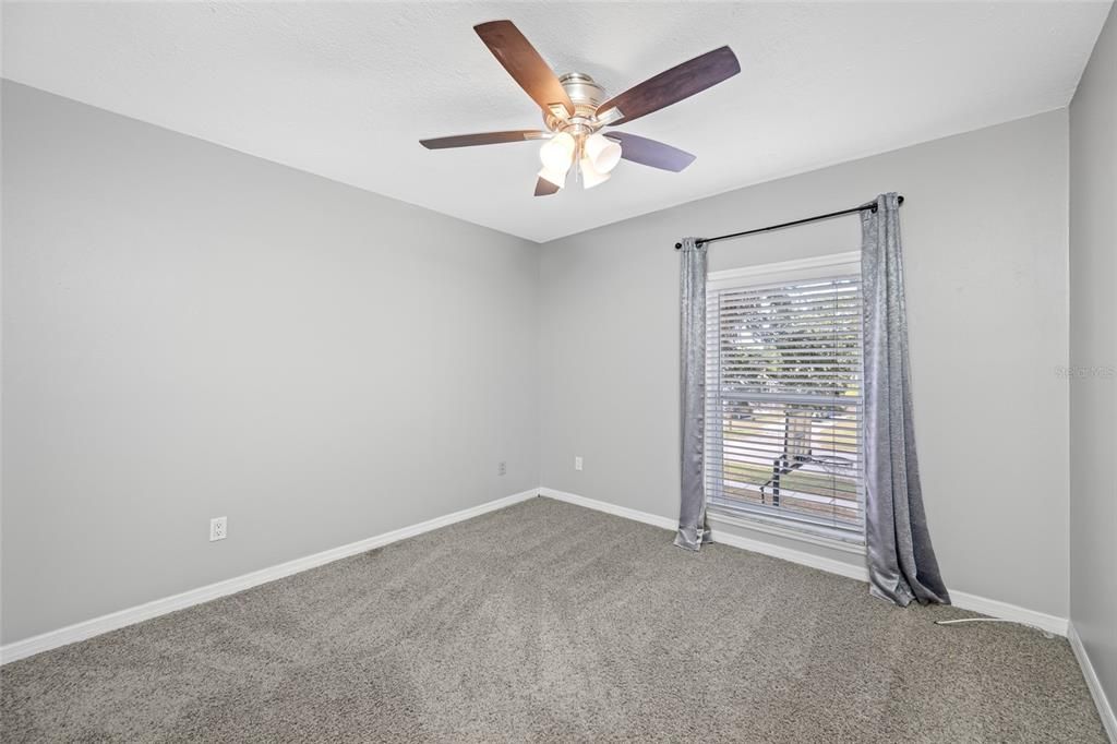 На продажу: $519,900 (4 спален, 2 ванн, 2454 Квадратных фут)