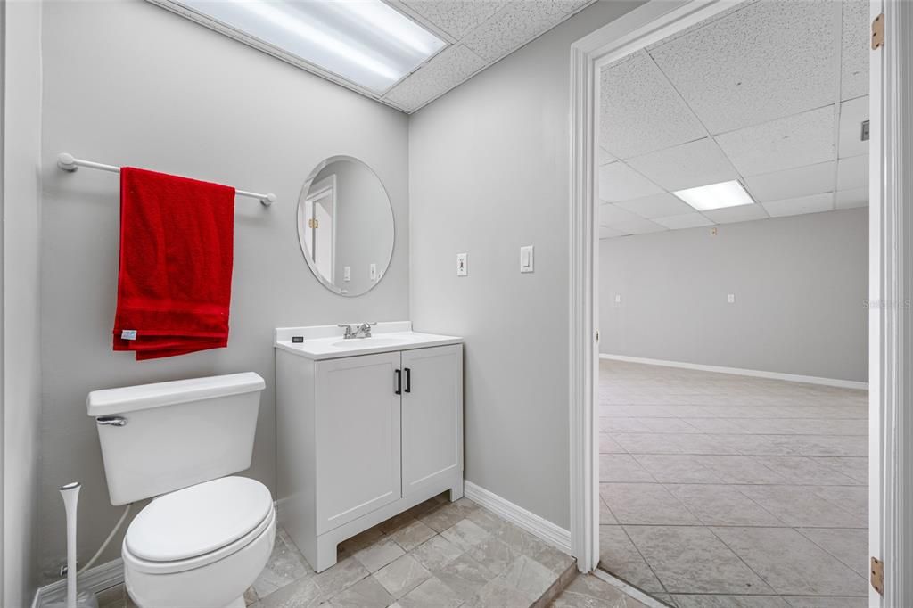 На продажу: $519,900 (4 спален, 2 ванн, 2454 Квадратных фут)