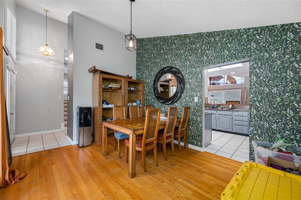 На продажу: $519,900 (4 спален, 2 ванн, 2454 Квадратных фут)