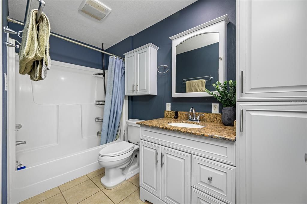 На продажу: $519,900 (4 спален, 2 ванн, 2454 Квадратных фут)