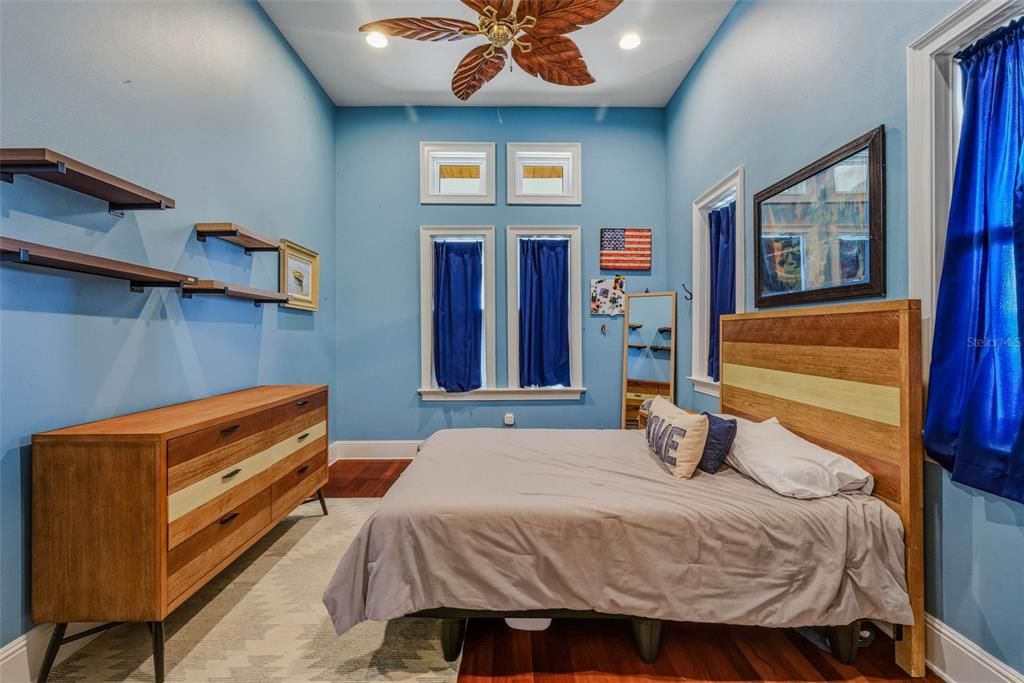 En Venta: $2,500,000 (4 camas, 4 baños, 4822 Pies cuadrados)