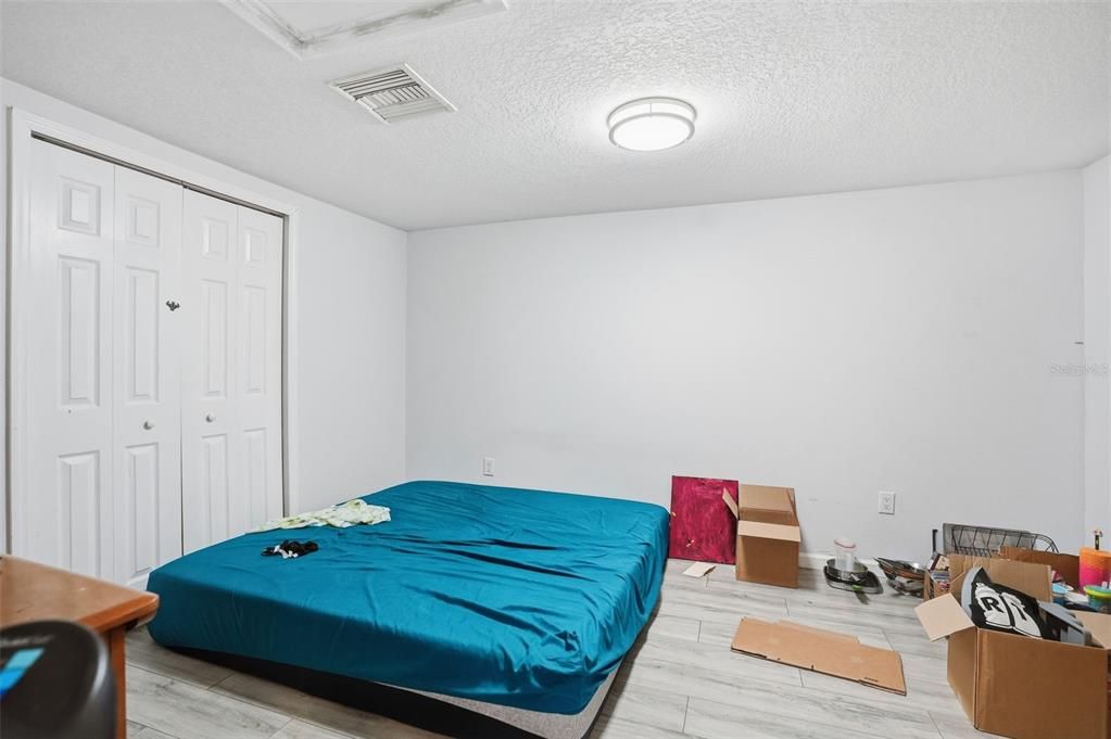 For Sale: $207,500 (3 beds, 2 baths, 1284 Square Feet)